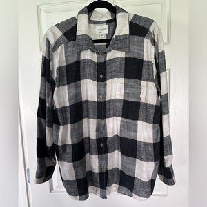 Black and white American Eagle boyfriend fit flannel